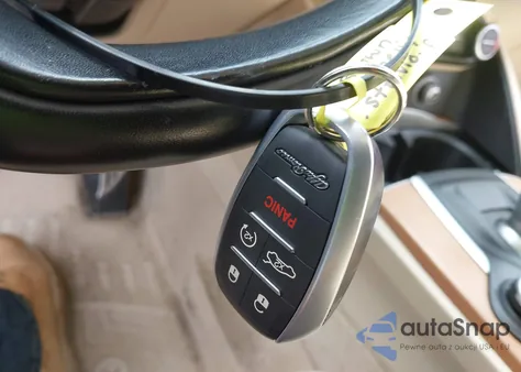 2018 Alfa Romeo Stelvio Ti Lusso Awd z USA, uszkodzony, nr VIN ZASFAKRN1J7C30602